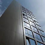 Neu Residences Smart Апарт-отель Любляна