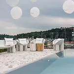 Апарт-отель Neu Residences Smart 4*