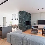 Neu Residences Smart Апарт-отель