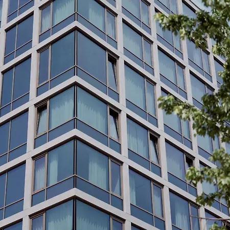 Neu Residences Smart Aparthotel 4*