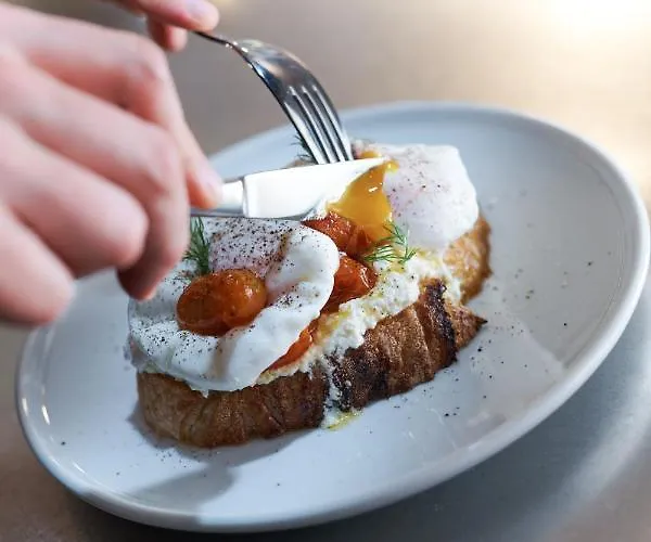 Neu Residences Smart 4*