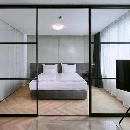Neu Residences Smart Aparthotel 4*