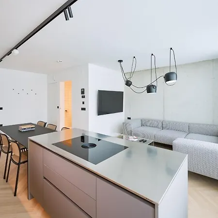 Neu Residences Smart Aparthotel 4*