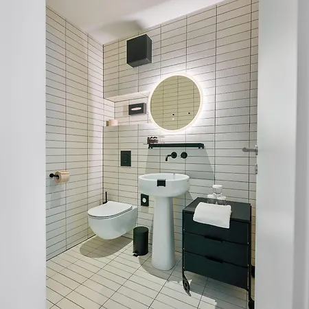 公寓式酒店 Neu Residences Smart 卢布尔雅那