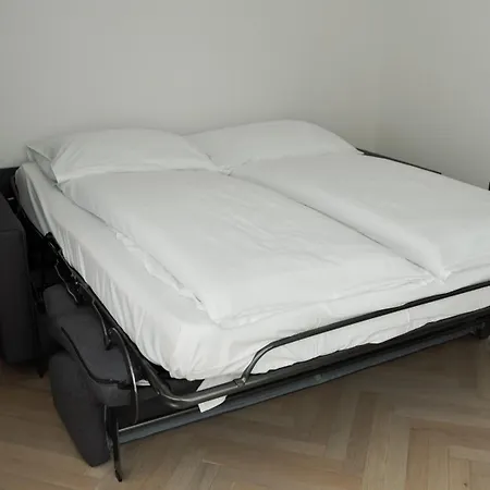 Neu Residences Smart アパートホテル 4*