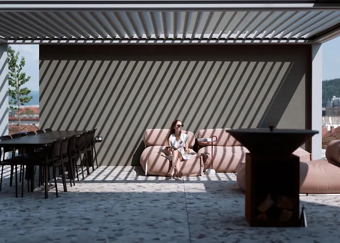 Neu Residences Smart Aparthotel 4*