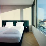 Aparthotel Neu Residences Smart 4*