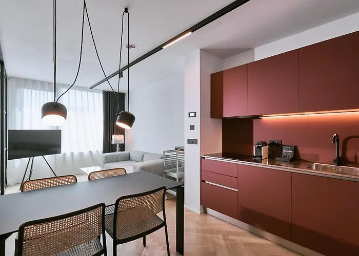 Aparthotel Neu Residences Smart 4*