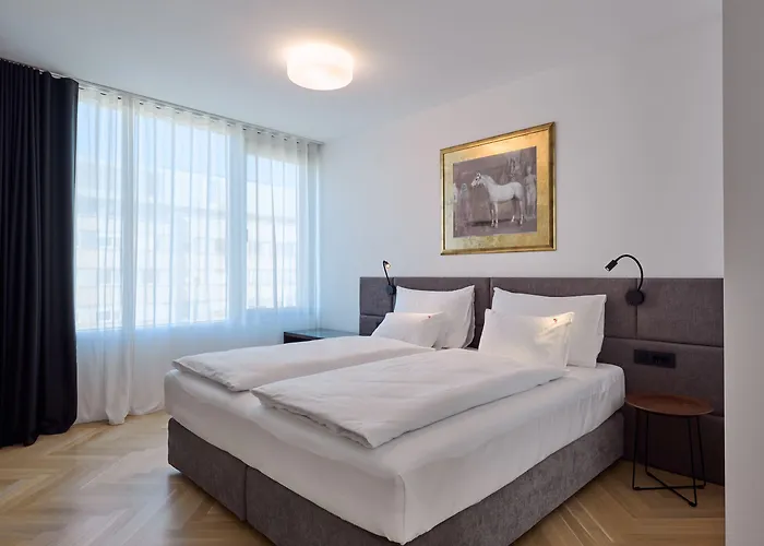 Aparthotel Neu Residences Smart 4*